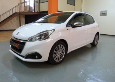 PEUGEOT 208 1.6BLUEHDI STYLE   9.300€